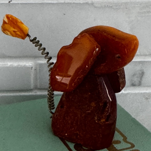 Vintage Baltic Butterscotch Egg Yolk Amber Stone Figurine 10g EXPO'67 Soviet - Picture 10 of 10